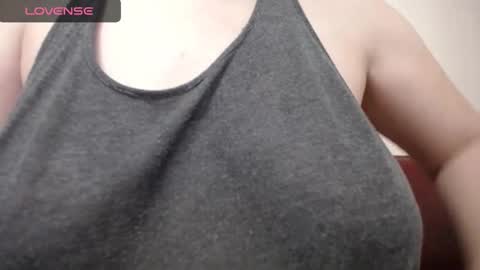 lenagolden online show from 02/11/25, 10:07