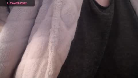 lenagolden online show from 02/13/25, 11:28