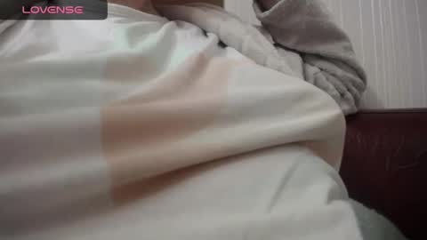 lenagolden online show from 02/13/25, 10:11