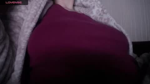 lenagolden online show from 04/11/26, 10:47