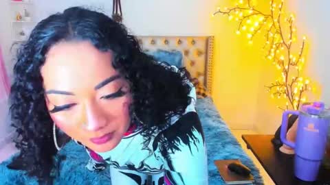 Lena  online show from 10/10/25, 02:05