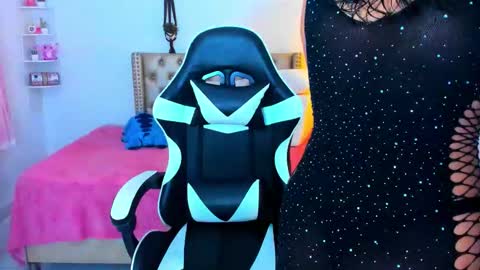 Lena  online show from 11/25/25, 12:49