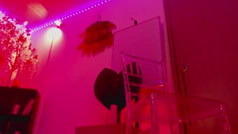 Lenna Kang online show from 03/09/25, 01:46