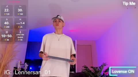 Lenner INDEPENDENT MODEL online show from 02/08/25, 12:06