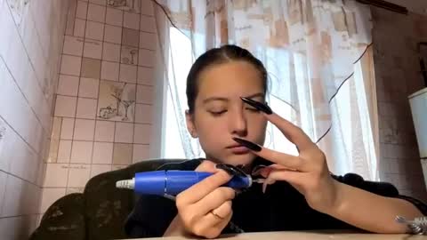 Snapshot of lenniepennachio chatting on 04/21/26, 03:02 Hellomy name is Natalyits my first day here nice to meet you Give me 50 thumbs ups online show from 04/21/26, 03:02