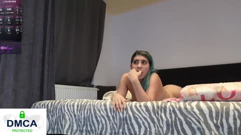 Snapshot of lenoreandjasonsroom chatting on 03/08/25, 04:39 Lenore blonde hair 30yrs Melissa red hair 23 yrs and Jason online show from 03/08/25, 04:39