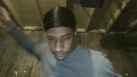 leo199984 online show from 12/16/25, 03:33