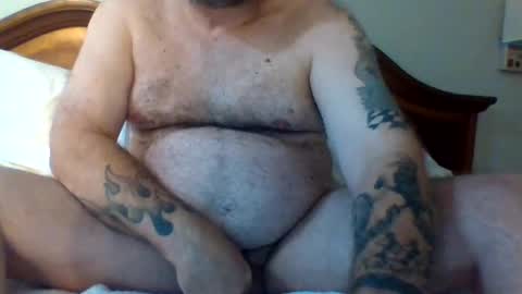 Snapshot of leo71313 chatting on 09/17/25, 12:01 leo71313 online show from 09/17/25, 12:01