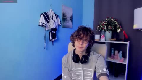 Leo online show from 11/19/25, 05:13