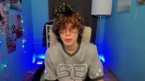 Leo online show from 11/28/25, 02:20