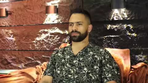 Leo  Diaz online show from 10/05/25, 02:21