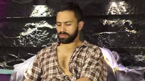 Leo  Diaz online show from 11/10/25, 03:16