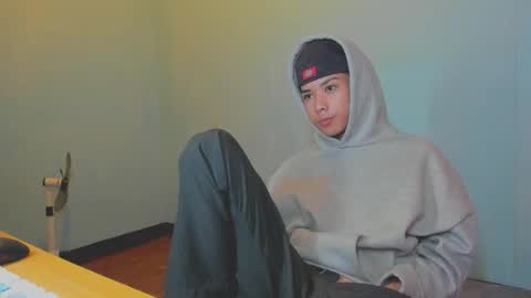 Leo online show from 10/07/25, 03:42