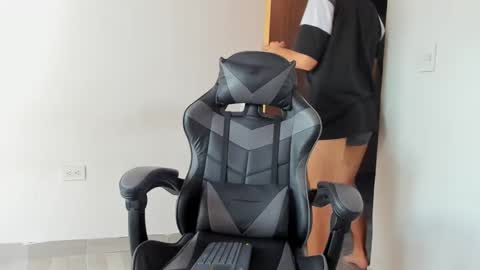 Leo Jones online show from 02/17/25, 07:10