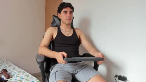 Leo Jones online show from 03/05/25, 04:24