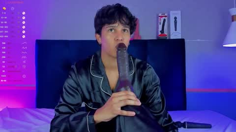 Leo online show from 11/11/25, 04:34