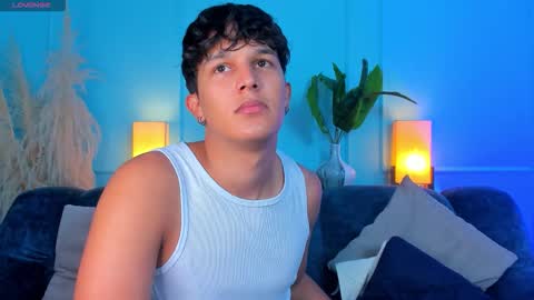 Leo online show from 03/22/26, 03:43