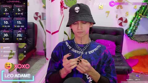 Snapshot of leoadamss chatting on 12/23/24, 08:25 Leo online show from 12/23/24, 08:25