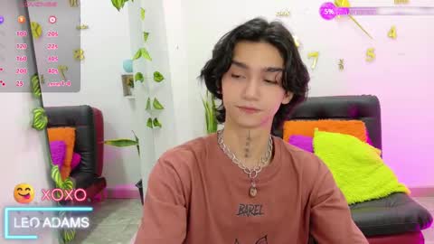 Snapshot of leoadamss chatting on 02/17/25, 12:05 Leo online show from 02/17/25, 12:05