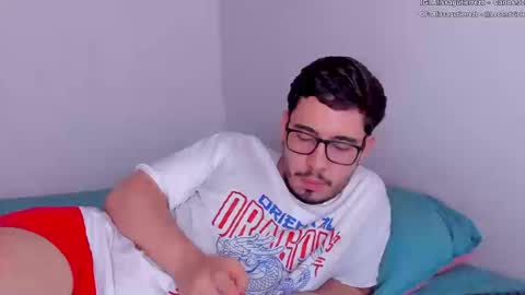 Snapshot of leoandviolet chatting on 09/23/25, 05:05 Carlos Alissa. Help us to reach 100 likes online show from 09/23/25, 05:05