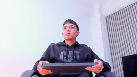 Snapshot of leohard_ chatting on 01/14/26, 11:38 leohard_ online show from 01/14/26, 11:38