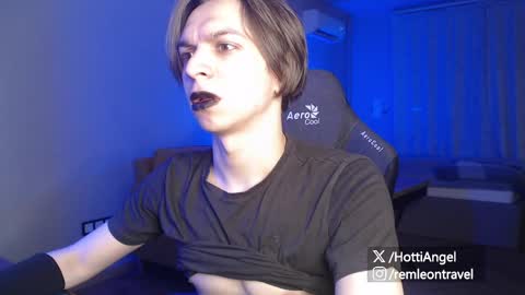 Leon online show from 03/31/26, 06:30