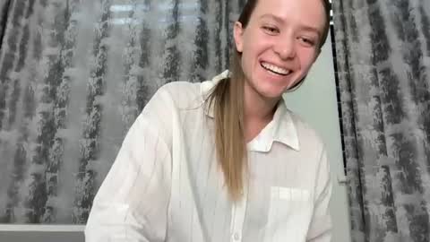 Snapshot of leona_grand chatting on 06/24/26, 02:05 Emma online show from 06/24/26, 02:05