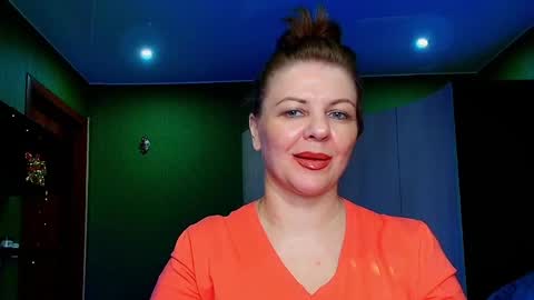 Leona tracie online show from 05/11/26, 03:45
