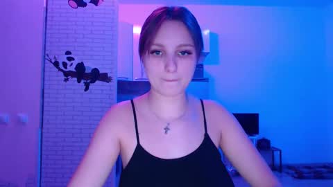 Snapshot of leonaalove chatting on 03/12/26, 04:24 Leonaalove online show from 03/12/26, 04:24