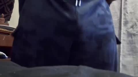 Snapshot of leonar0101 chatting on 01/13/25, 12:02 leonar0101 online show from 01/13/25, 12:02