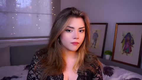 Mia online show from 12/14/25, 08:09