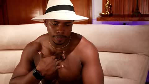 Leandro jones online show from 09/29/25, 06:51