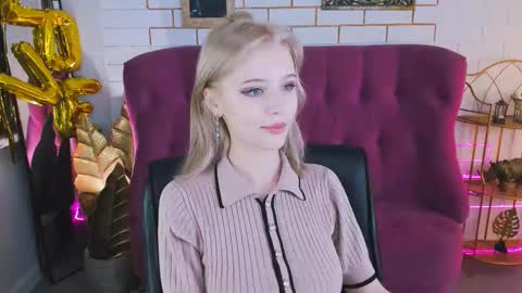 Snapshot of leonastone chatting on 10/08/25, 05:10 leonastone online show from 10/08/25, 05:10