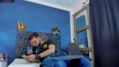 Snapshot of leondevereda_ chatting on 02/07/25, 11:03 Len online show from 02/07/25, 11:03