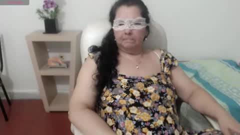 leonela   online show from 02/19/25, 12:03