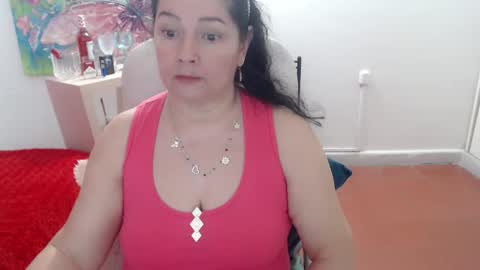 leonela   online show from 09/15/25, 03:06