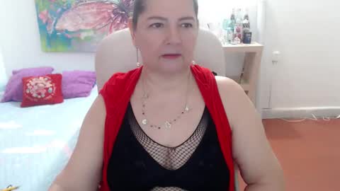 leonela   online show from 03/04/26, 11:55