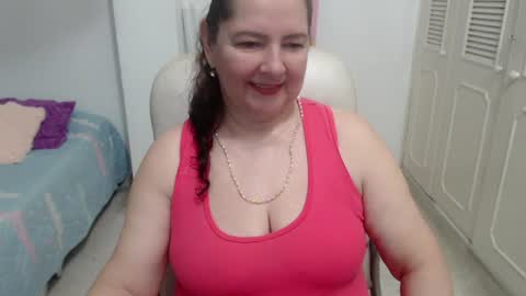 leonela   online show from 07/14/26, 12:35