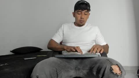 leonidas1.1 online show from 04/05/26, 03:36