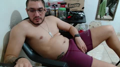 leonino231 online show from 10/05/25, 01:59