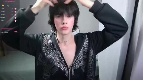 Snapshot of leonkissboy chatting on 02/19/26, 12:28 leonkissboy online show from 02/19/26, 12:28