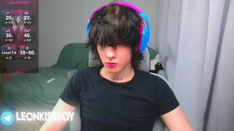 leonkissboy online show from 04/15/26, 04:08