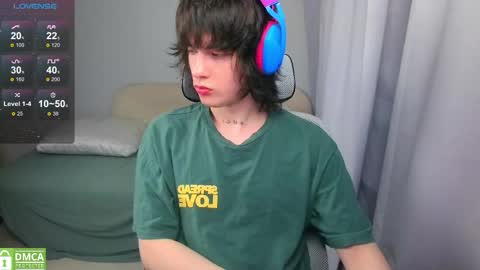 leonkissboy online show from 05/18/26, 06:36