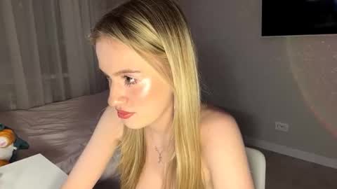 Snapshot of leonormcelyea chatting on 02/05/26, 02:33 Eve online show from 02/05/26, 02:33