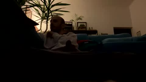 Leon online show from 12/01/25, 03:17