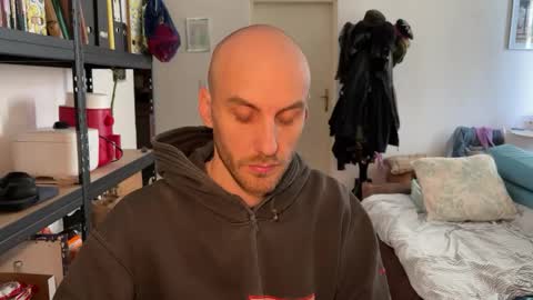 Leon online show from 01/08/26, 09:33