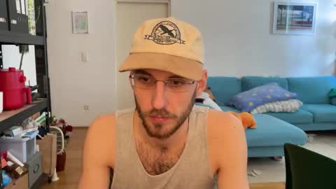 Leon online show from 03/04/26, 11:38