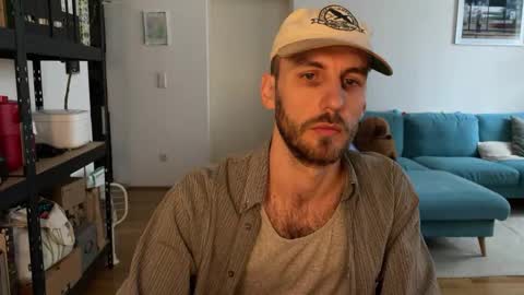 Leon online show from 03/16/26, 10:52