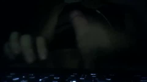 leoonel_95 online show from 10/21/25, 04:57