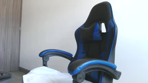 leostorm25 online show from 09/21/25, 07:48